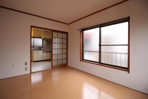 横浜市神奈川区三ツ沢下町のアパート