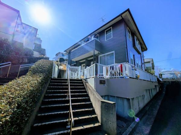 横浜市神奈川区三ツ沢上町のテラスハウス
