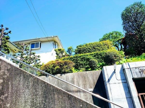 横浜市神奈川区六角橋４丁目のテラスハウス