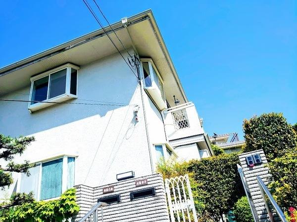 横浜市神奈川区六角橋４丁目のテラスハウス