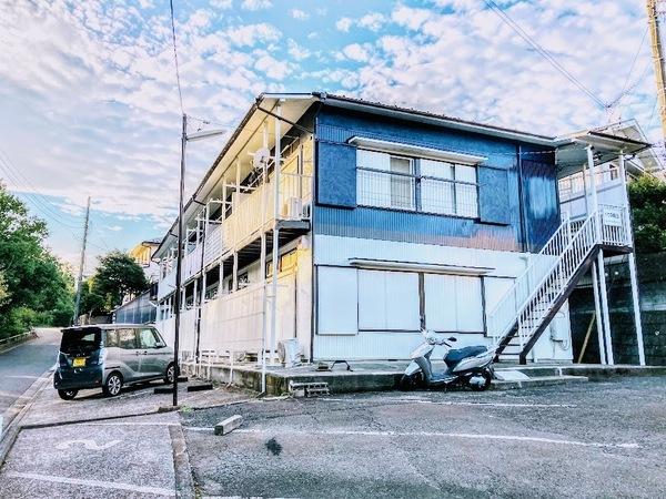 横浜市神奈川区菅田町のアパート