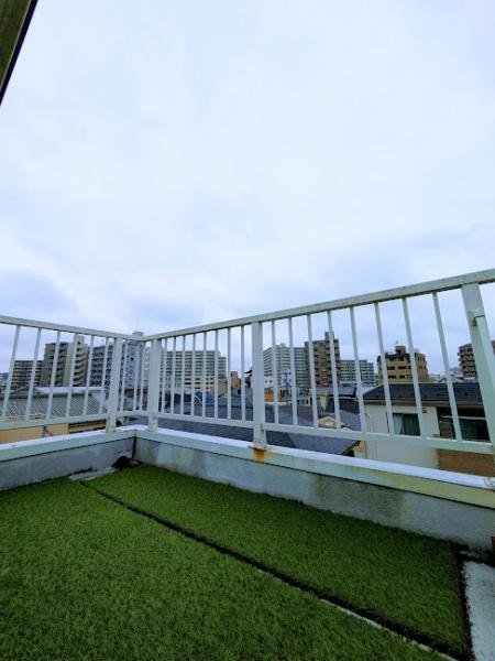 横浜市西区久保町のテラスハウス