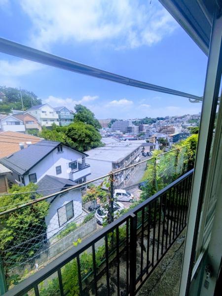 横浜市南区永田東１丁目のテラスハウス
