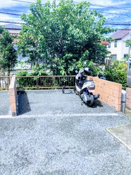 横浜市神奈川区羽沢南２丁目のテラスハウス