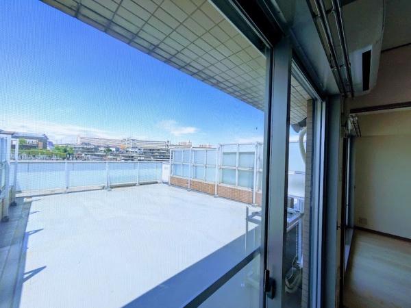 横浜市神奈川区六角橋４丁目のマンション