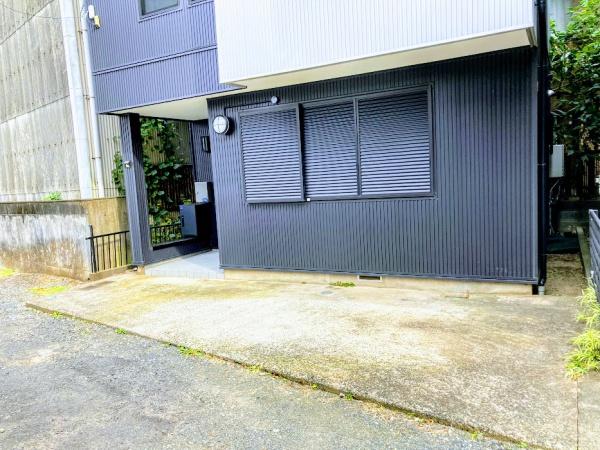 横浜市西区久保町の貸家