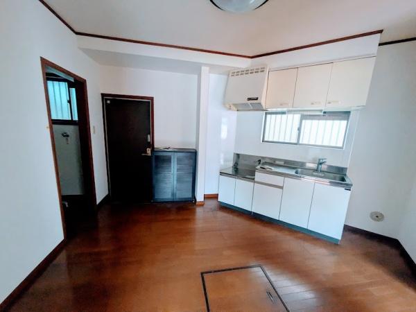 ストークハイツ高橋(リビング)