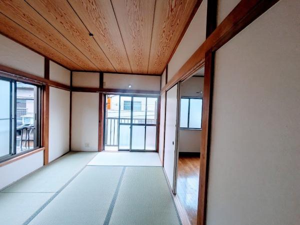 横浜市南区伏見町のテラスハウス