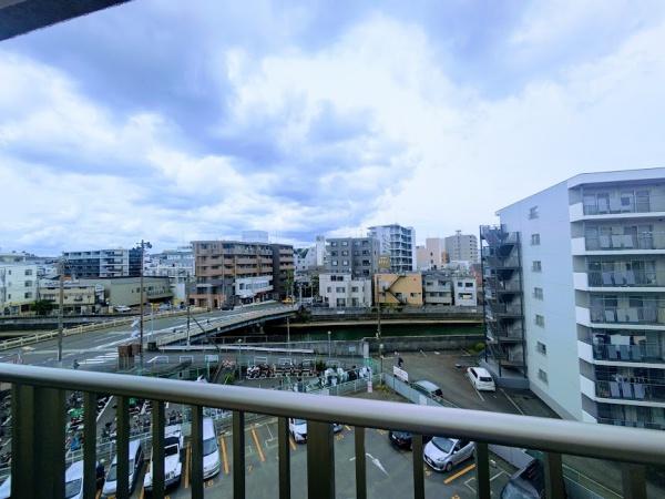 横浜市保土ケ谷区岩間町１丁目のマンション