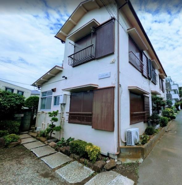 横浜市保土ケ谷区峰沢町のテラスハウス