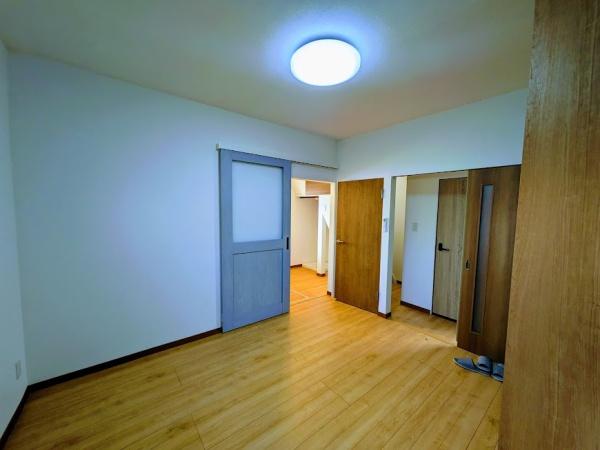 南浅間町　貸家