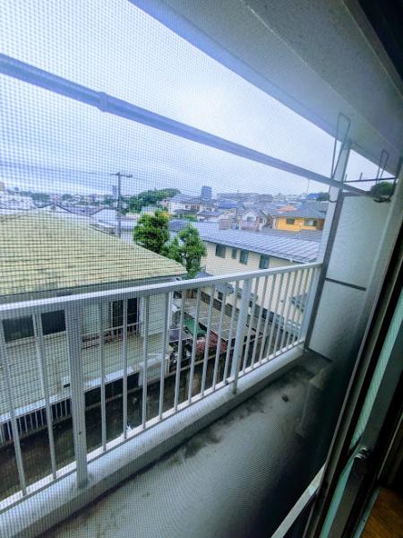 横浜市神奈川区三ツ沢下町の事務所(バルコニー)