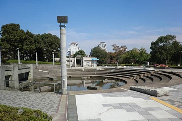 横浜市保土ケ谷区初音ケ丘のアパート(県立保土ケ谷公園)