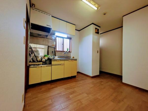 横浜市神奈川区三ツ沢南町のアパート