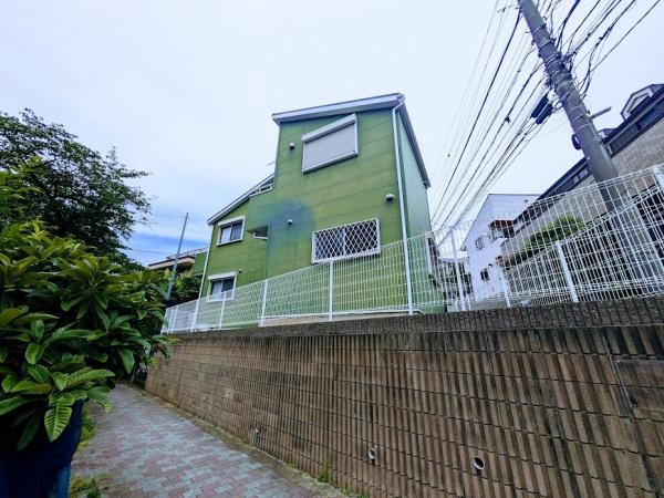 横浜市神奈川区栗田谷のテラスハウス