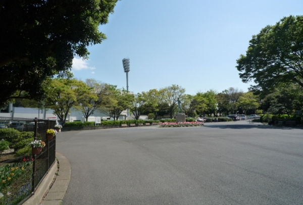 横浜市西区浅間台のテラスハウス(三ツ沢公園)