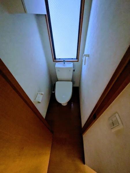 横浜市神奈川区反町1丁目の事務所(トイレ)