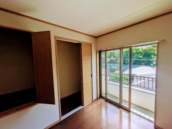 横浜市保土ケ谷区瀬戸ケ谷町のテラスハウス