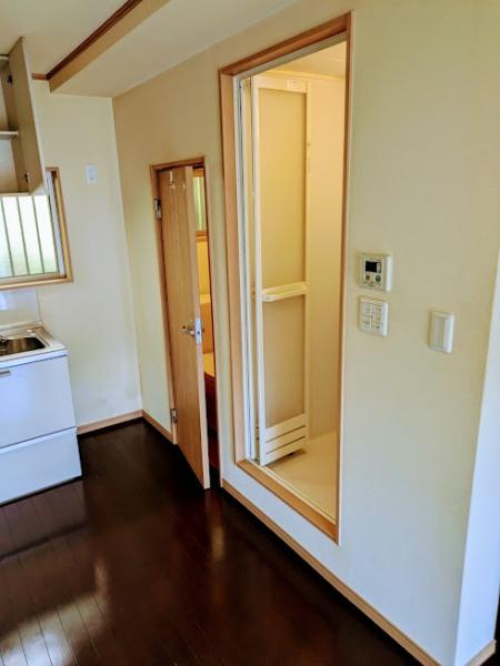横浜市保土ケ谷区瀬戸ケ谷町のテラスハウス