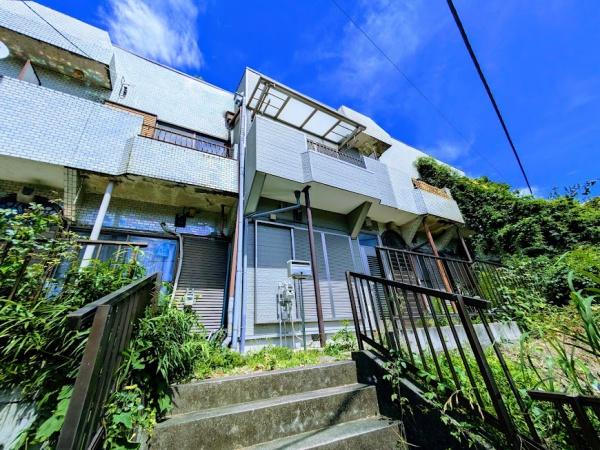横浜市保土ケ谷区瀬戸ケ谷町のテラスハウス