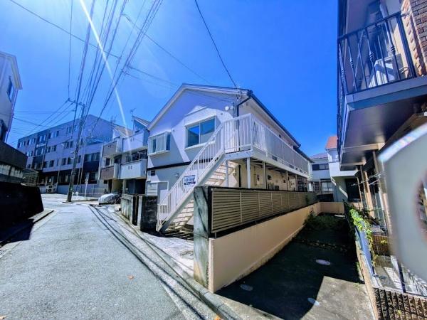 横浜市神奈川区神大寺２丁目のアパート