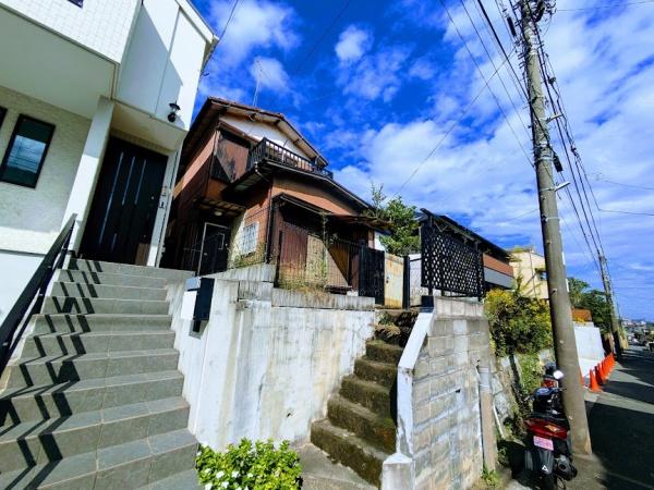 横浜市南区永田山王台の貸家
