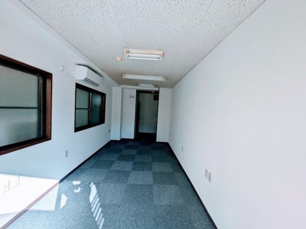 横浜市西区久保町の事務所
