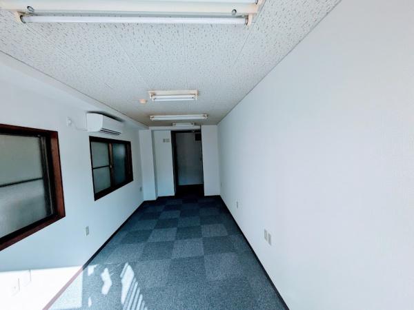 横浜市西区久保町の事務所