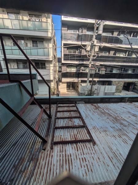 横浜市西区中央２丁目の店舗（建物一部）