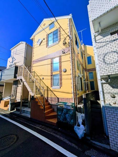 横浜市鶴見区下野谷町４丁目のアパート