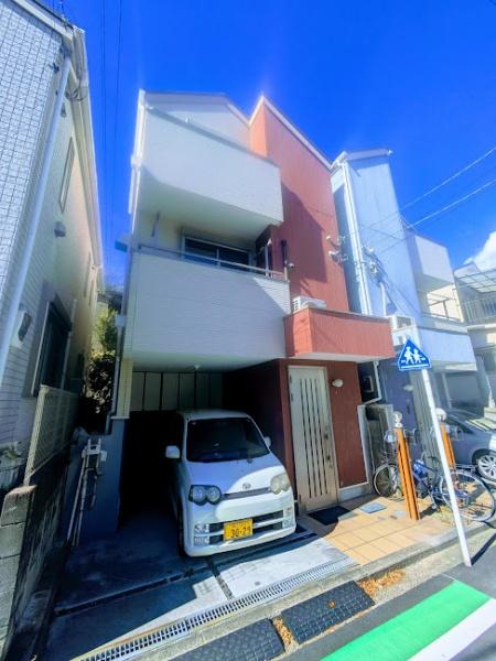 横浜市西区久保町の貸家
