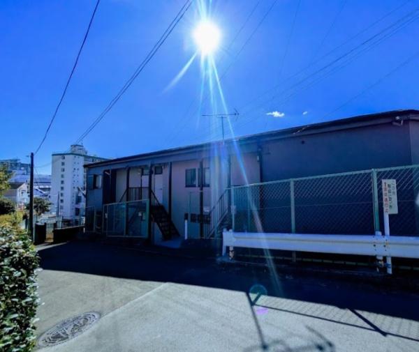 横浜市保土ケ谷区峰岡町２丁目のアパート