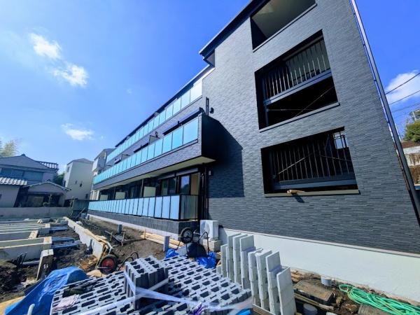 横浜市神奈川区三ツ沢下町のアパート