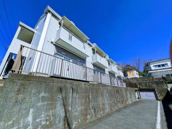 横浜市神奈川区菅田町のアパート