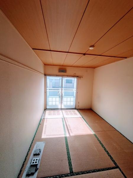 横浜市神奈川区菅田町のアパート