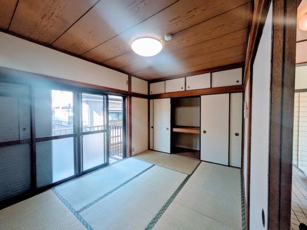 横浜市南区六ツ川３丁目のアパート
