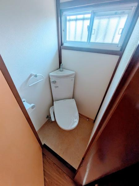 横浜市神奈川区六角橋２丁目のアパート