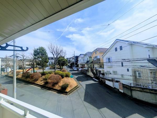 横浜市港南区芹が谷４丁目のテラスハウス
