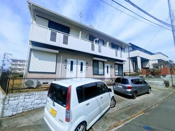 横浜市港南区芹が谷４丁目のテラスハウス