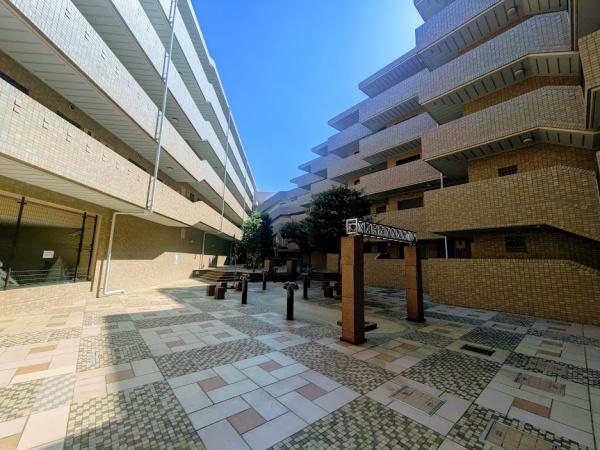 横浜市神奈川区神大寺１丁目のマンション