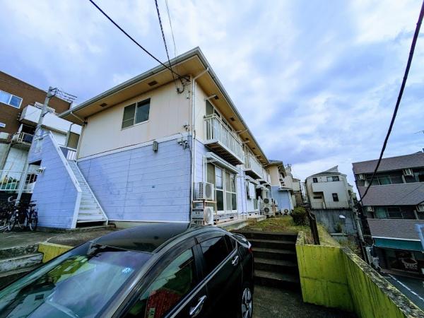 横浜市神奈川区三ツ沢中町のアパート