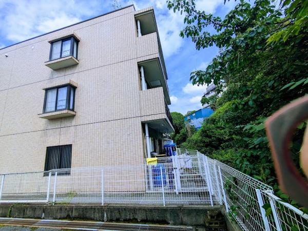 横浜市神奈川区片倉４丁目のマンション