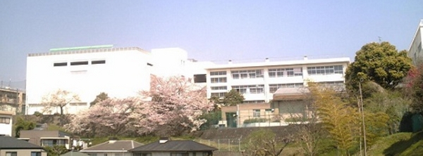 横浜市保土ケ谷区岡沢町の貸家(横浜市立宮田中学校)