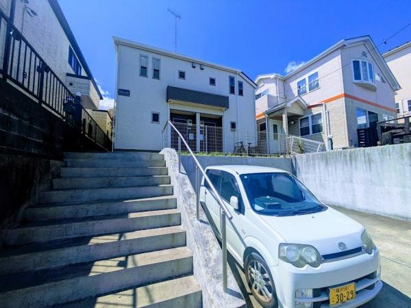 横浜市保土ケ谷区峰沢町のテラスハウス