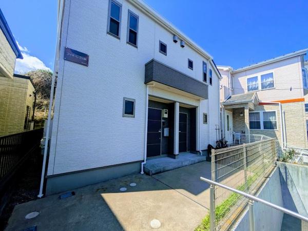 横浜市保土ケ谷区峰沢町のテラスハウス