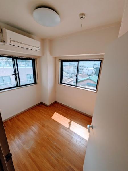 横浜市神奈川区入江２丁目のマンション