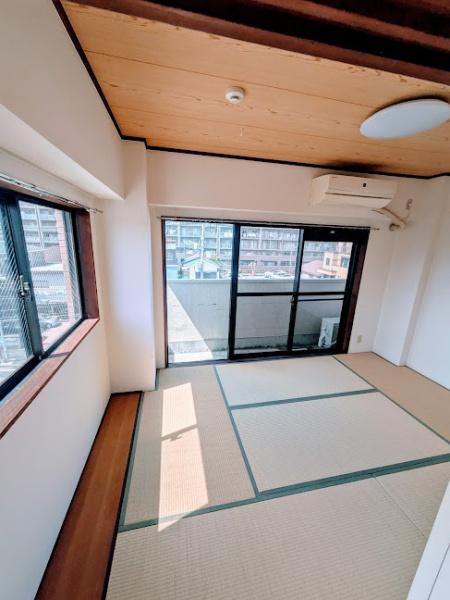 横浜市神奈川区入江２丁目のマンション