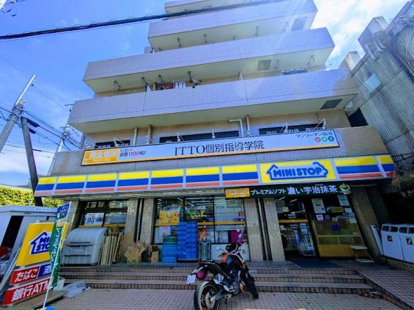 横浜市神奈川区入江２丁目のマンション