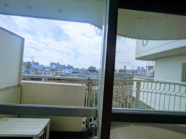 横浜市神奈川区立町のテラスハウス