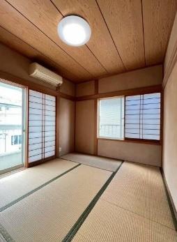 横浜市西区久保町の貸家